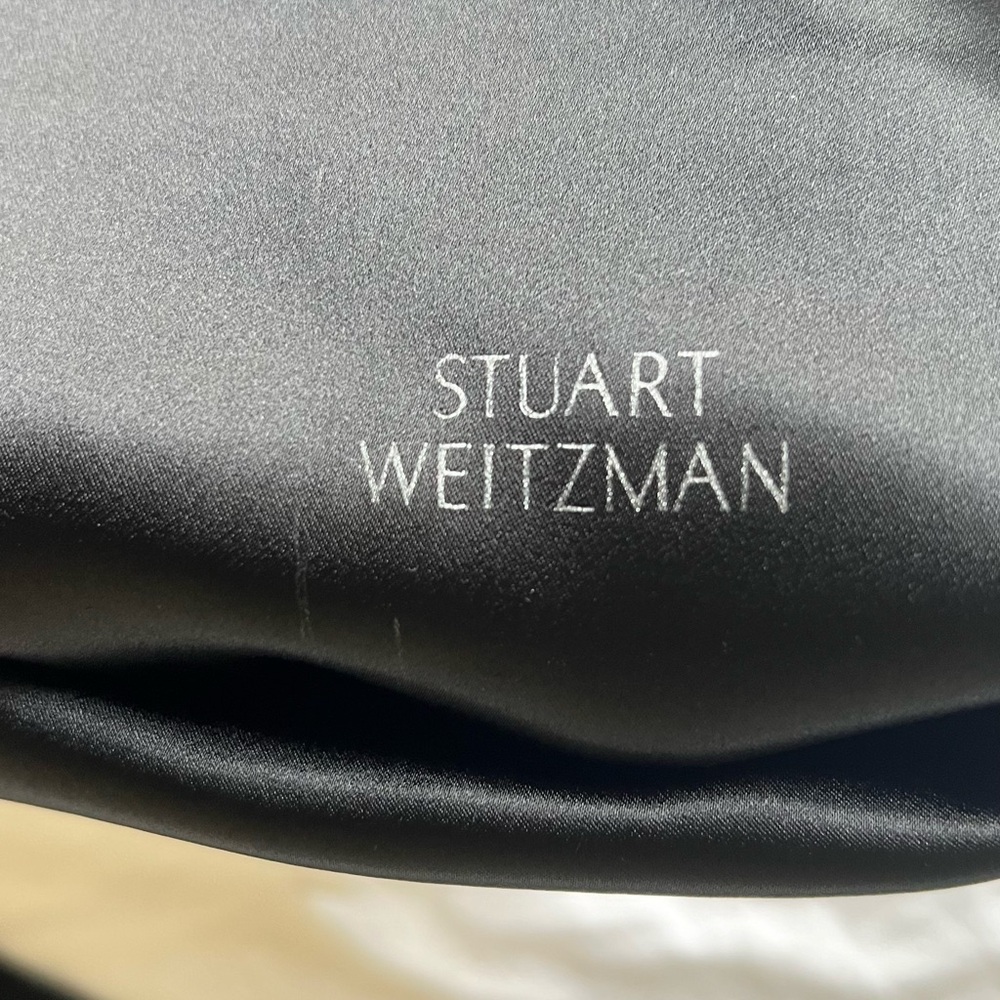 Absolutely Gorgeous, Extremely Comfortable Long B… - image 5